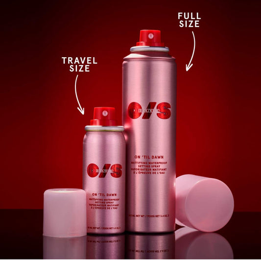 Spray fijador matificante resistente al agua.